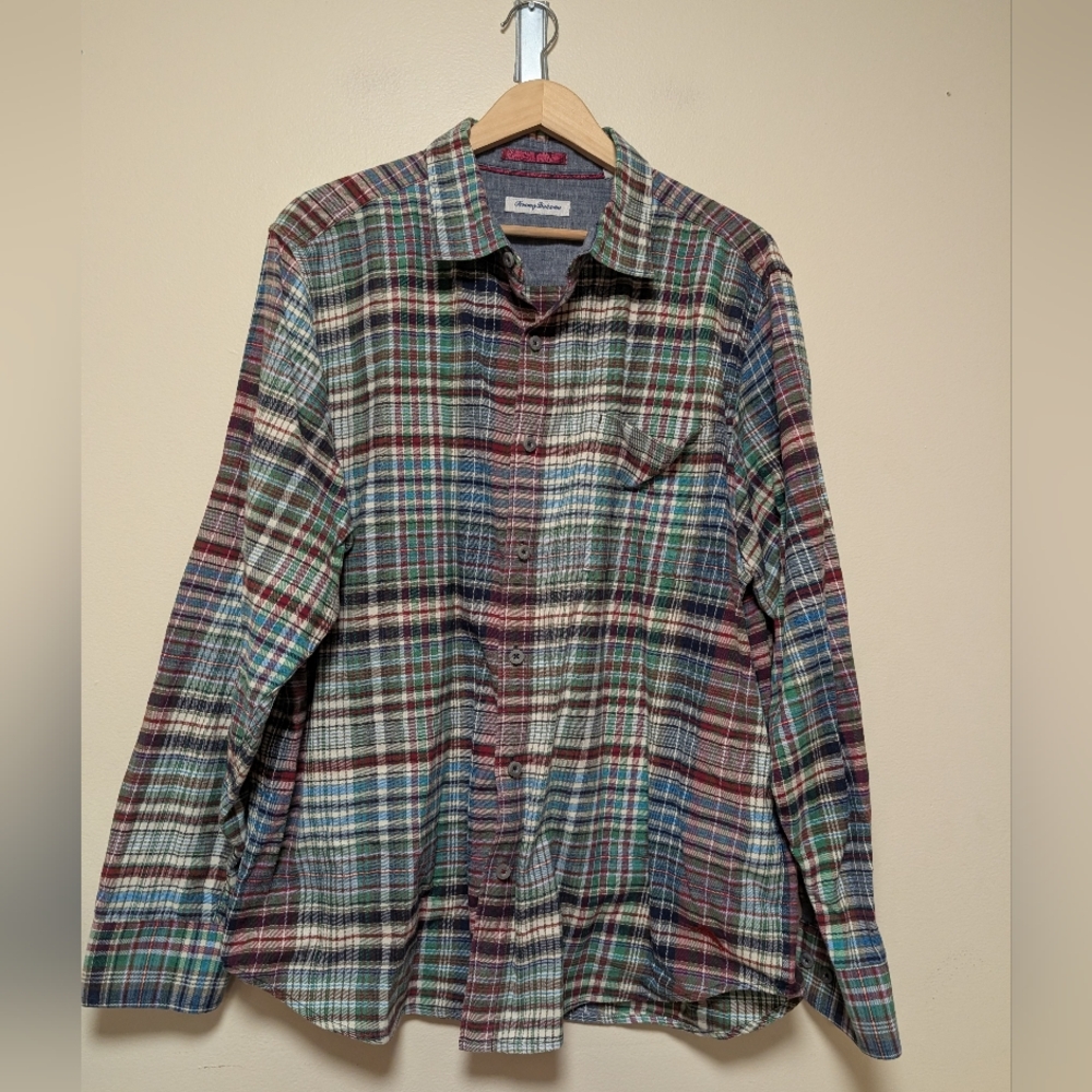 Tommy Bahama Men’s XL Plaid Button Down Shirt 100% Cotton